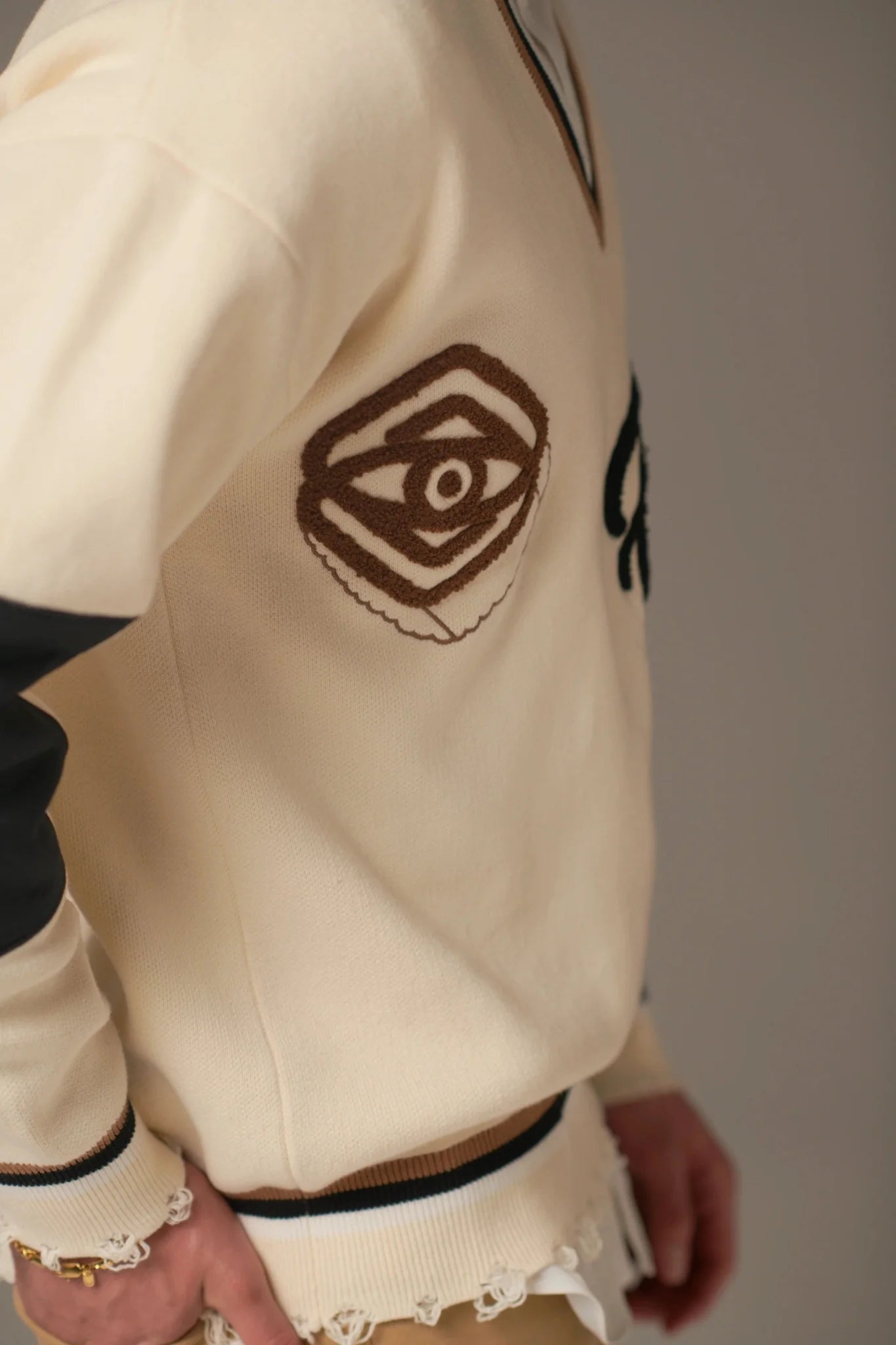 Le Eyecons Distressed Knit - Brand of Eyecons